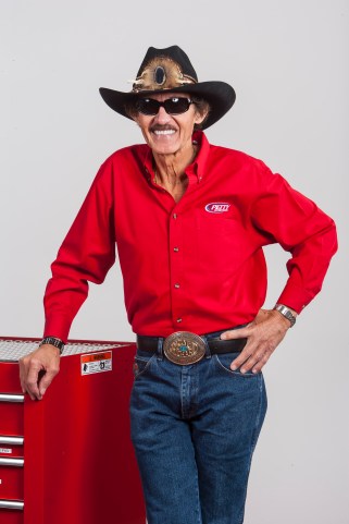 NASCAR 2006:   Sprint Cup Series Elmers Glue On Location Shoot Jan 18